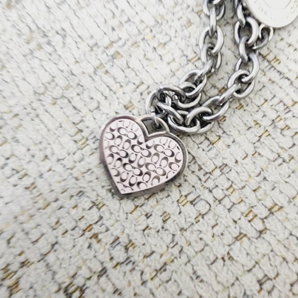 Coach | Charm Bracelet - Picture 4 of 9